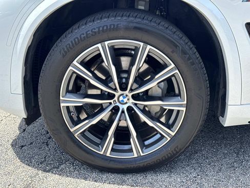 Used 2021 BMW X5 xDrive40i w/ M Sport Package AWD/4WD image 9