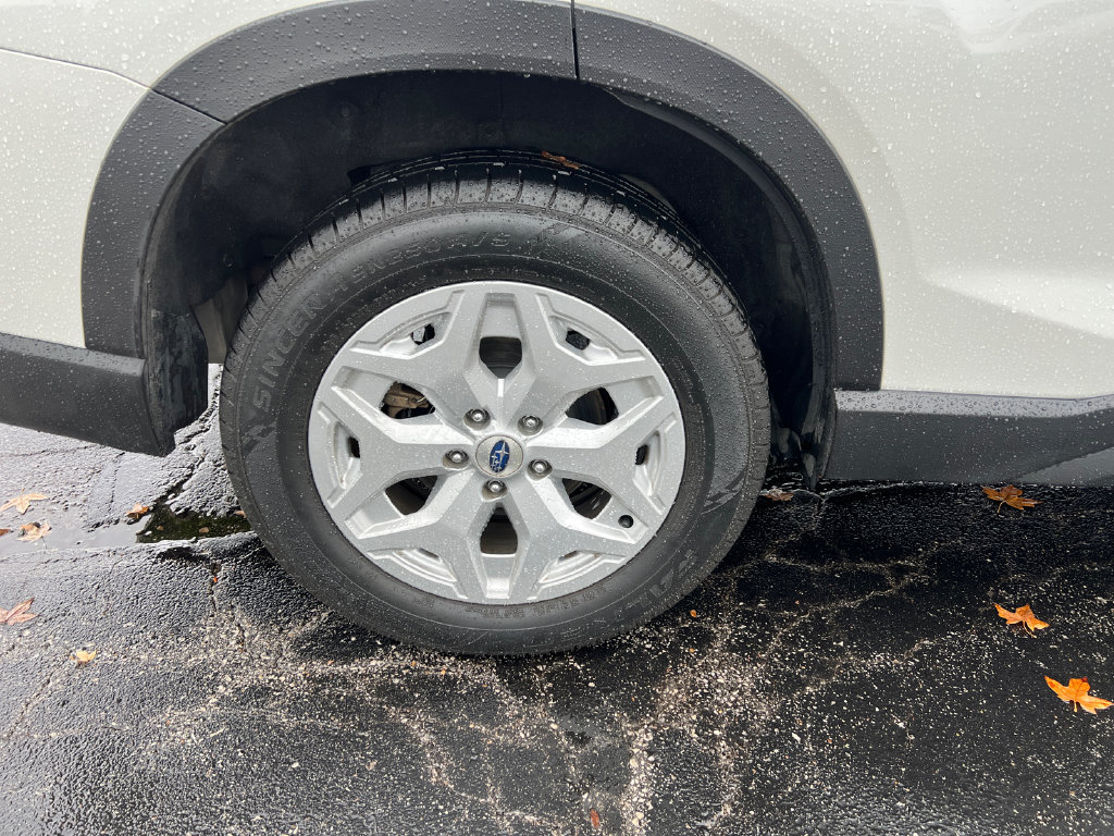 Used 2022 Subaru Forester AWD/4WD image 6