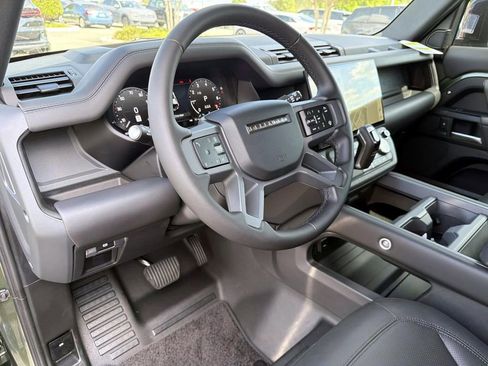 New 2026 Land Rover Defender 110 X-Dynamic SE AWD/4WD image 21