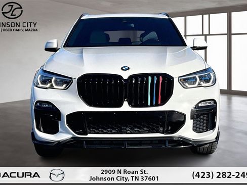 Used 2021 BMW X5 M50i w/ Executive Package image 3