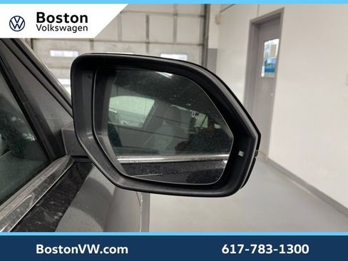 New 2026 Volkswagen Atlas Cross Sport SE image 12