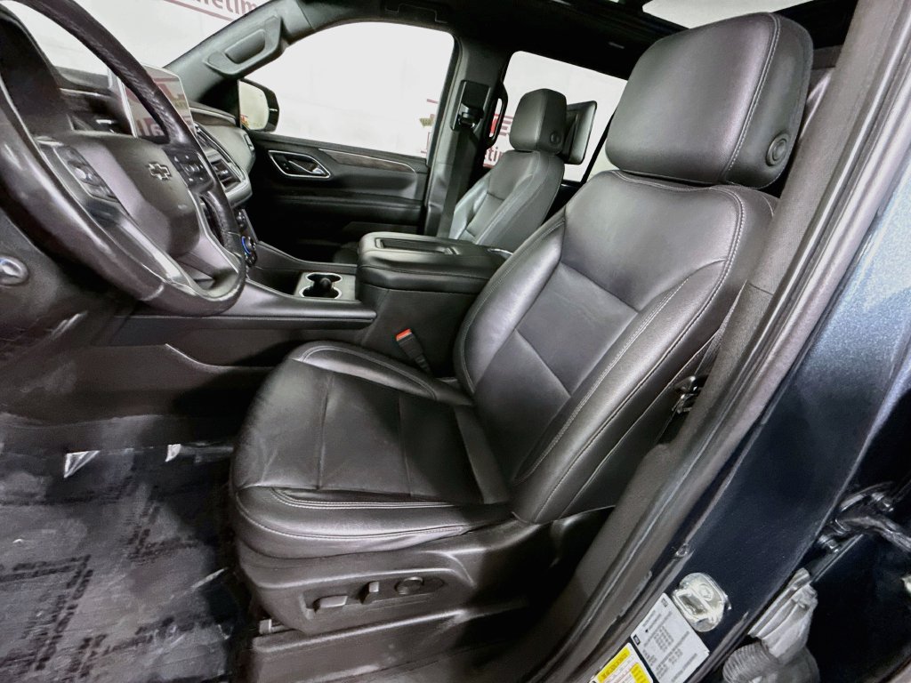 Used 2021 Chevrolet Tahoe Z71 w/ Luxury Package AWD/4WD image 26