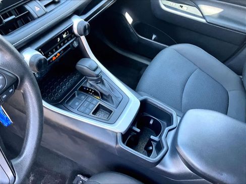 Used 2025 Toyota RAV4 LE AWD/4WD image 20