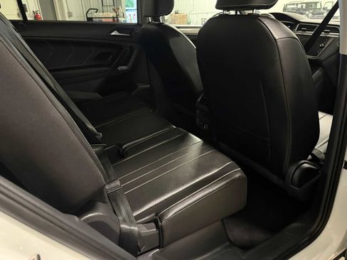 Certified 2022 Volkswagen Tiguan SE image 26