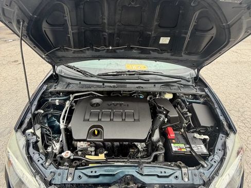 Used 2018 Toyota Corolla LE w/ Carpet Mat Package (TMS) FWD image 32