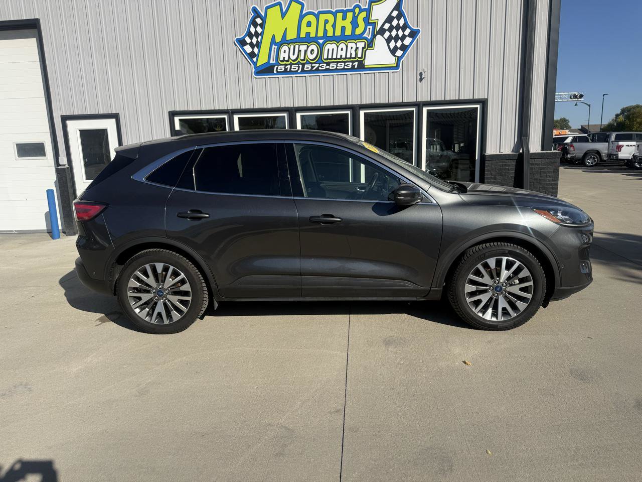 Used 2020 Ford Escape Titanium AWD/4WD image 9