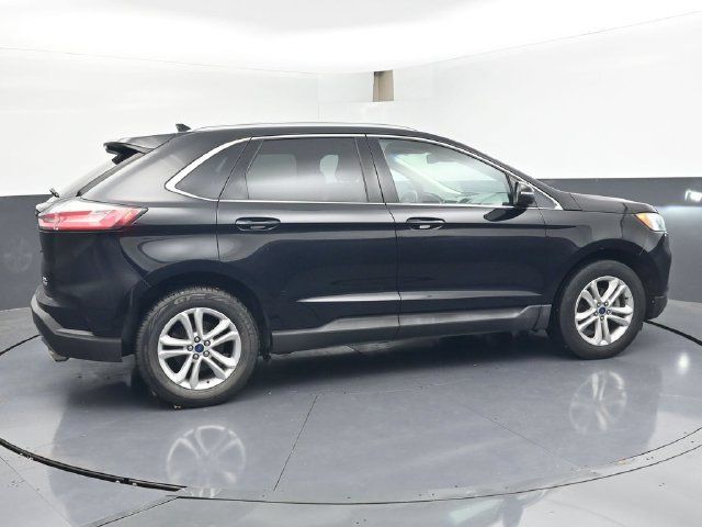 Used 2020 Ford Edge SEL FWD image 3