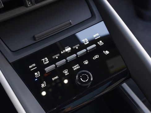 Used 2025 Porsche Macan 4S Electric image 26