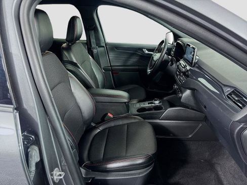Certified 2025 Ford Escape ST-Line AWD/4WD image 26