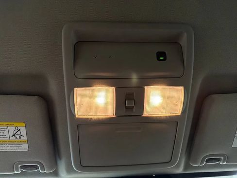Used 2026 Nissan Frontier S w/ Tow Package AWD/4WD image 15