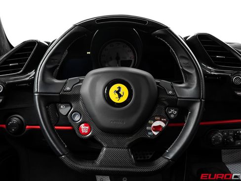 Used 2019 Ferrari 488 Pista Coupe RWD image 34