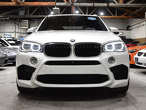Used 2016 BMW X5 M image 2