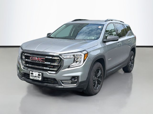 Used 2024 GMC Terrain AT4 AWD/4WD image 2