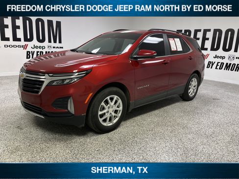 Used 2023 Chevrolet Equinox LT image 1