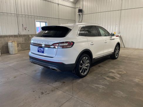 Used 2023 Lincoln Nautilus Reserve AWD/4WD image 5