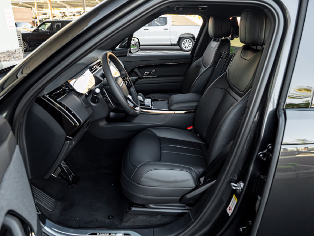 New 2026 Land Rover Range Rover Sport Dynamic SE AWD/4WD image 14