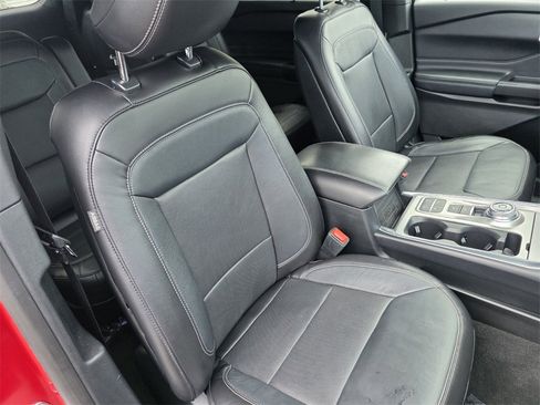 Used 2020 Ford Explorer Limited image 36