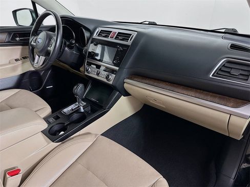 Used 2017 Subaru Outback 2.5i Limited image 31