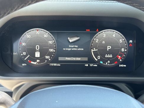 Certified 2025 Land Rover Defender 110 S image 30