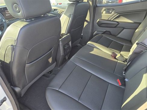 New 2025 GMC Canyon Elevation w/ Convenience Package image 10