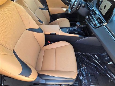 Used 2025 Lexus ES 350 image 19