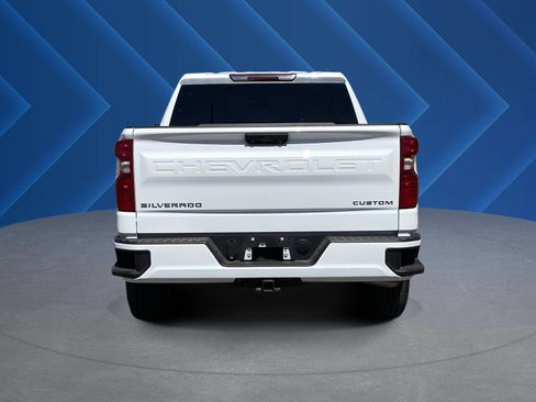 Used 2026 Chevrolet Silverado 1500 Custom RWD image 4