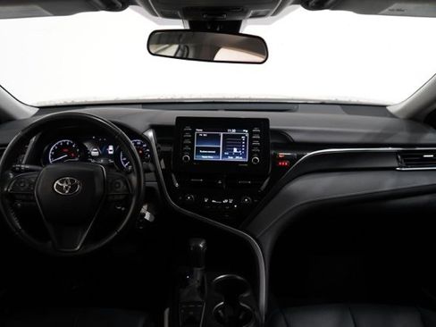 Used 2023 Toyota Camry SE image 13