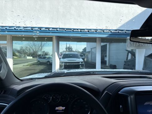 Used 2022 Chevrolet Silverado 2500 LT image 13