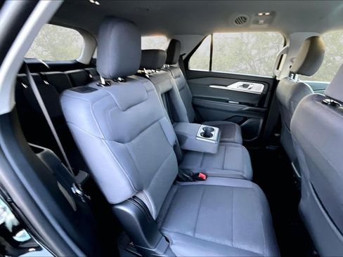 New 2026 Ford Explorer Active image 9
