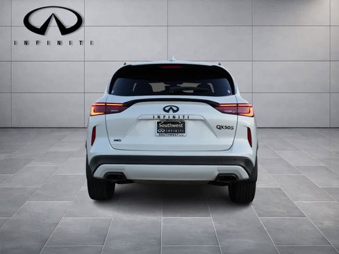 Certified 2025 INFINITI QX50 Sport image 5