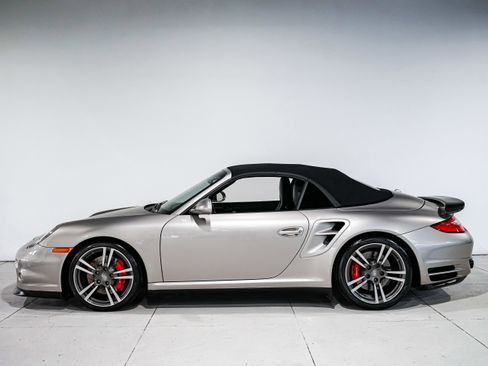 Used 2012 Porsche 911 Turbo image 7