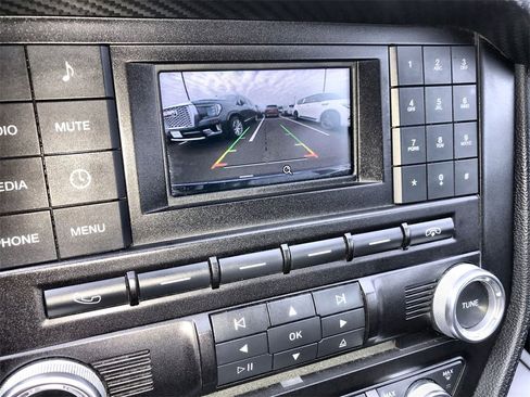 Used 2016 Ford Mustang Convertible image 17