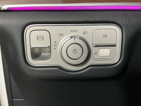 Used 2023 Mercedes-Benz GLS 450 4MATIC image 22