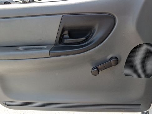 Used 2011 Ford Ranger XL RWD image 11