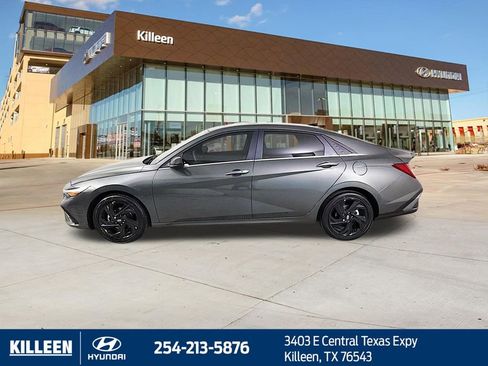New 2026 Hyundai Elantra SEL Sport Premium FWD image 4