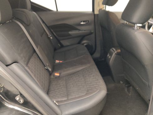 Used 2021 Nissan Kicks SV image 19