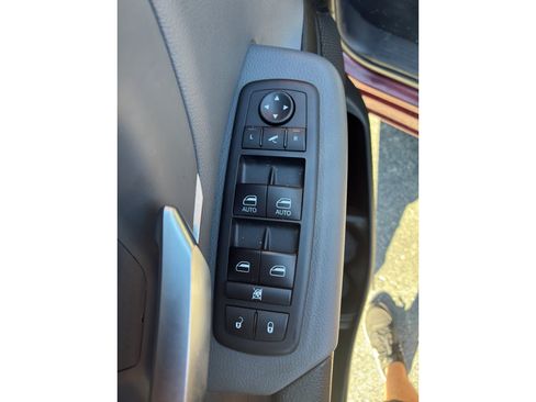 Used 2021 RAM 1500 Big Horn AWD/4WD image 12