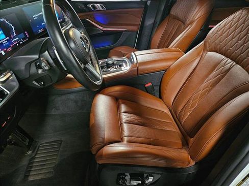 Used 2024 BMW X5 M60i image 17