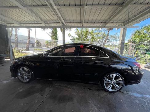 Used 2018 Mercedes-Benz CLA 250 4MATIC image 5