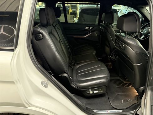 Used 2020 BMW X7 M50i w/ Executive Package image 20