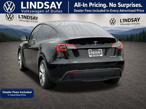 Used 2023 Tesla Model Y Long Range AWD/4WD image 5