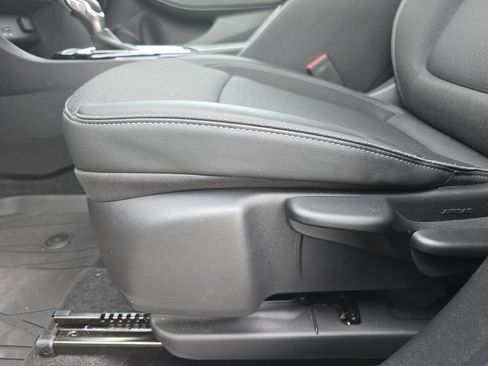 Used 2024 Buick Encore GX Preferred AWD/4WD image 30