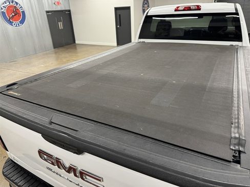 Used 2021 GMC Sierra 2500 2500HD w/ Convenience Package image 13