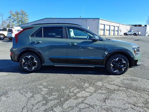 New 2025 Kia Niro Wind image 3