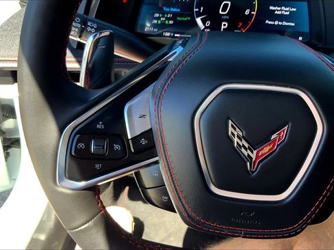 Used 2025 Chevrolet Corvette Stingray Coupe w/ 1LT image 22