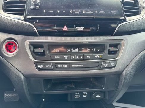 Used 2024 Honda Ridgeline Sport image 34