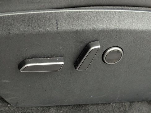 Used 2023 Tesla Model Y Long Range image 24