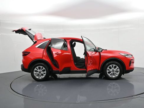 Used 2024 Ford Escape Active AWD/4WD image 23