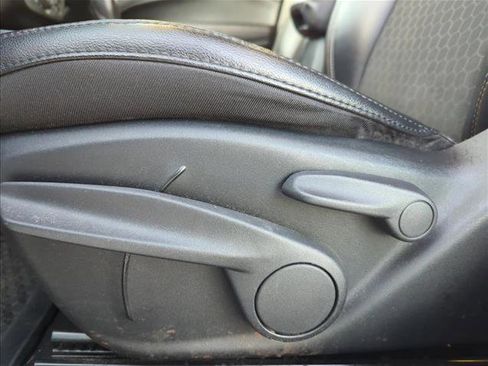 Used 2020 Jeep Compass Latitude w/ Cold Weather Group image 10