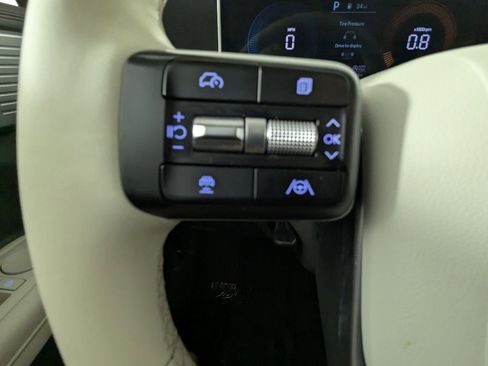 Used 2025 Hyundai Santa Fe SEL image 18